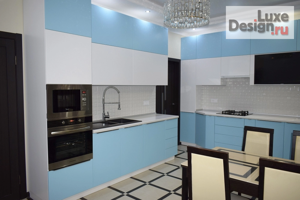 Дизайн интерьера кухни "Реализованный проект яркой кухни в г.Невинномысск" (фото 1)